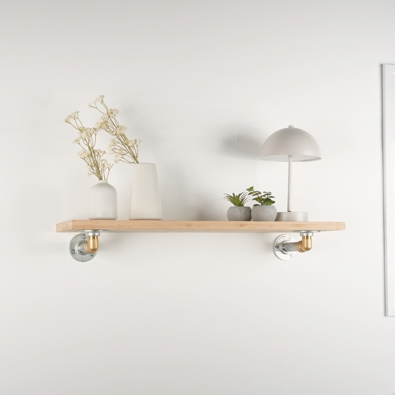 Hyldeknøgte ELLA sølv med messing - MED hylde - 40 cm dybde