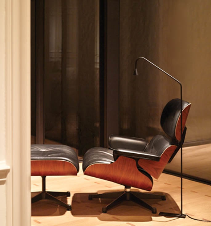 Austere gulvlampe, sort